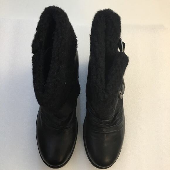 Tara M Shoes - Tara M. Black Fur Booties